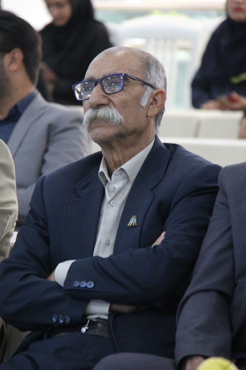 استاد علی کیخواه آریا هنرمند پیشکسوت معرق سیستان و بلوچستان آسمانی شد استاد علی کیخواه آریا هنرمند پیشکسوت معرق سیستان و بلوچستان آسمانی شد