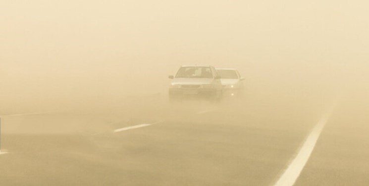 فریادهایی که در زیر شلاق‌های طوفان و در میان گردوغبار شدید به گوش نمی رسد