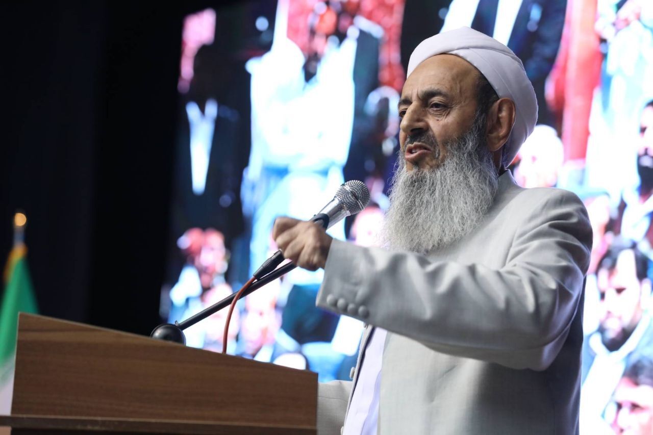 مولوی عبدالحمید: طرح ترامپ برای اخراج فلسطینیان از غزه ظلم و اشتباه تاریخی است