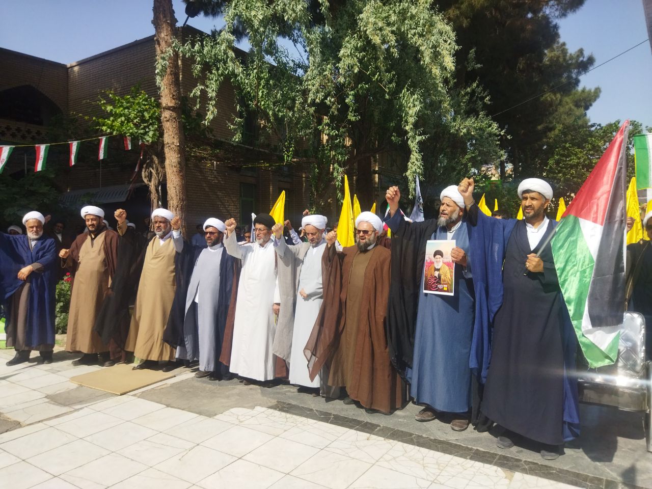 تجمع طلاب و روحانیون سیستان و بلوچستان در حمایت از مردم غزه و فلسطین