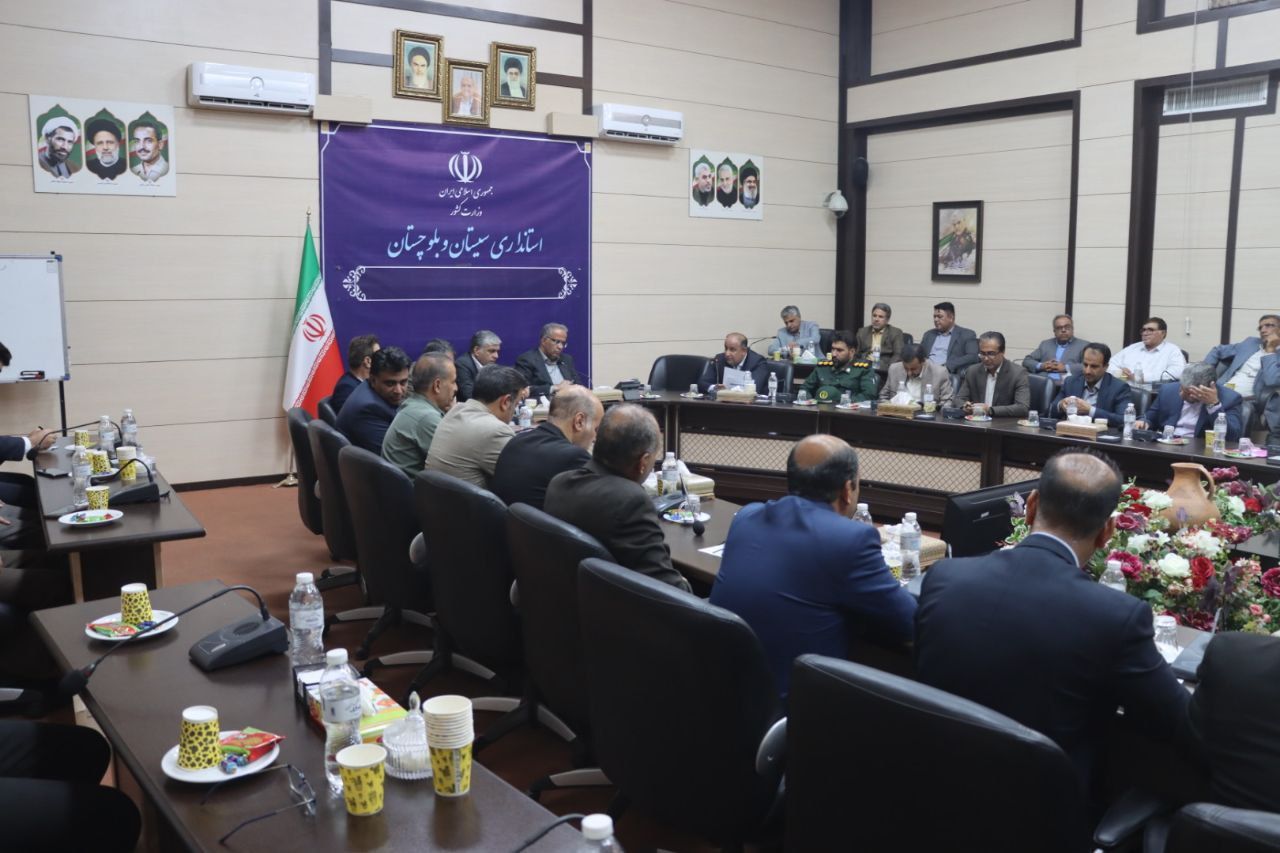 استاندار سیستان و بلوچستان بر حل ریشه ای مشکلات کارگران تاکید کرد استاندار سیستان و بلوچستان بر حل ریشه ای مشکلات کارگران تاکید کرد