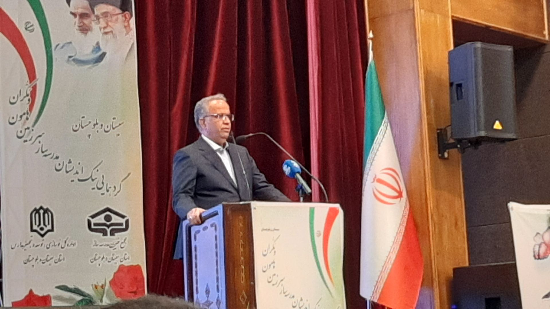 استاندار سیستان و بلوچستان: عزم این استان برای فرو ریختن دیوار بی‌مدرسه‌ای جزم است