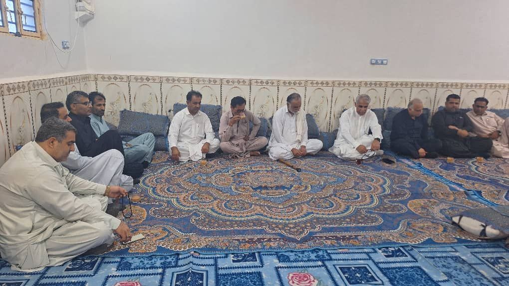 تجلیل صمیمانه از پیشکسوت موسیقی فولکلور در شهرستان راسک تجلیل صمیمانه از پیشکسوت موسیقی فولکلور در شهرستان راسک