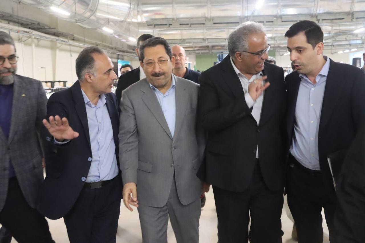 وزیر صمت، خط بافندگی کارخانه بافت بلوچ ایرانشهر را افتتاح کرد وزیر صمت، خط بافندگی کارخانه بافت بلوچ ایرانشهر را افتتاح کرد