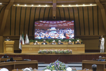 استاندار: دولت چهاردهم با تکیه بر وفاق ملی مسیر توسعه متوازن و پایدار را در سیستان و بلوچستان ترسیم کرده است استاندار: دولت چهاردهم با تکیه بر وفاق ملی مسیر توسعه متوازن و پایدار را در سیستان و بلوچستان ترسیم کرده است