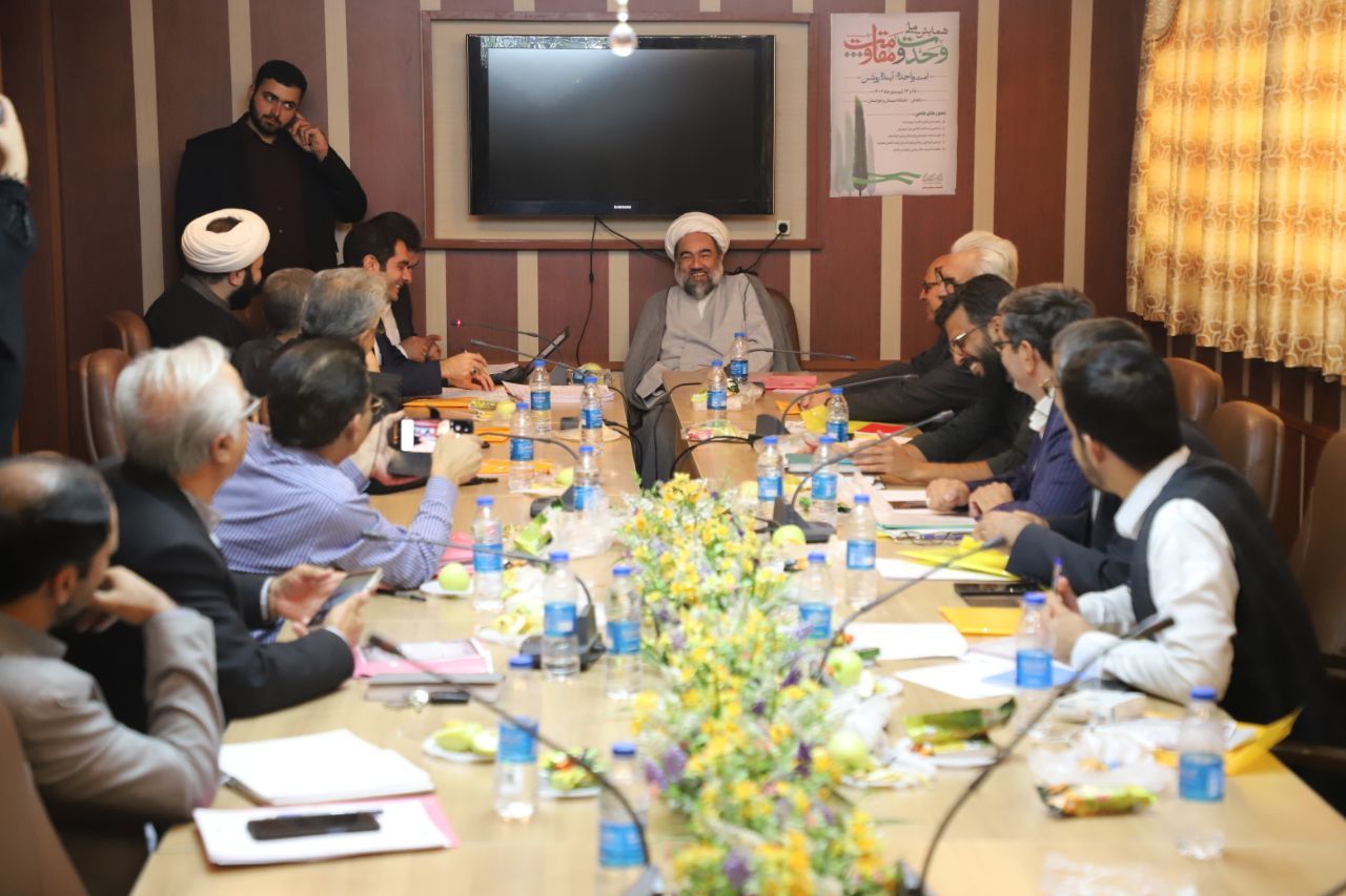 آیت الله محامی: رسانه‌ها می‌توانند در فکر، اندیشه و نگاه جامعه اثرگذار باشند