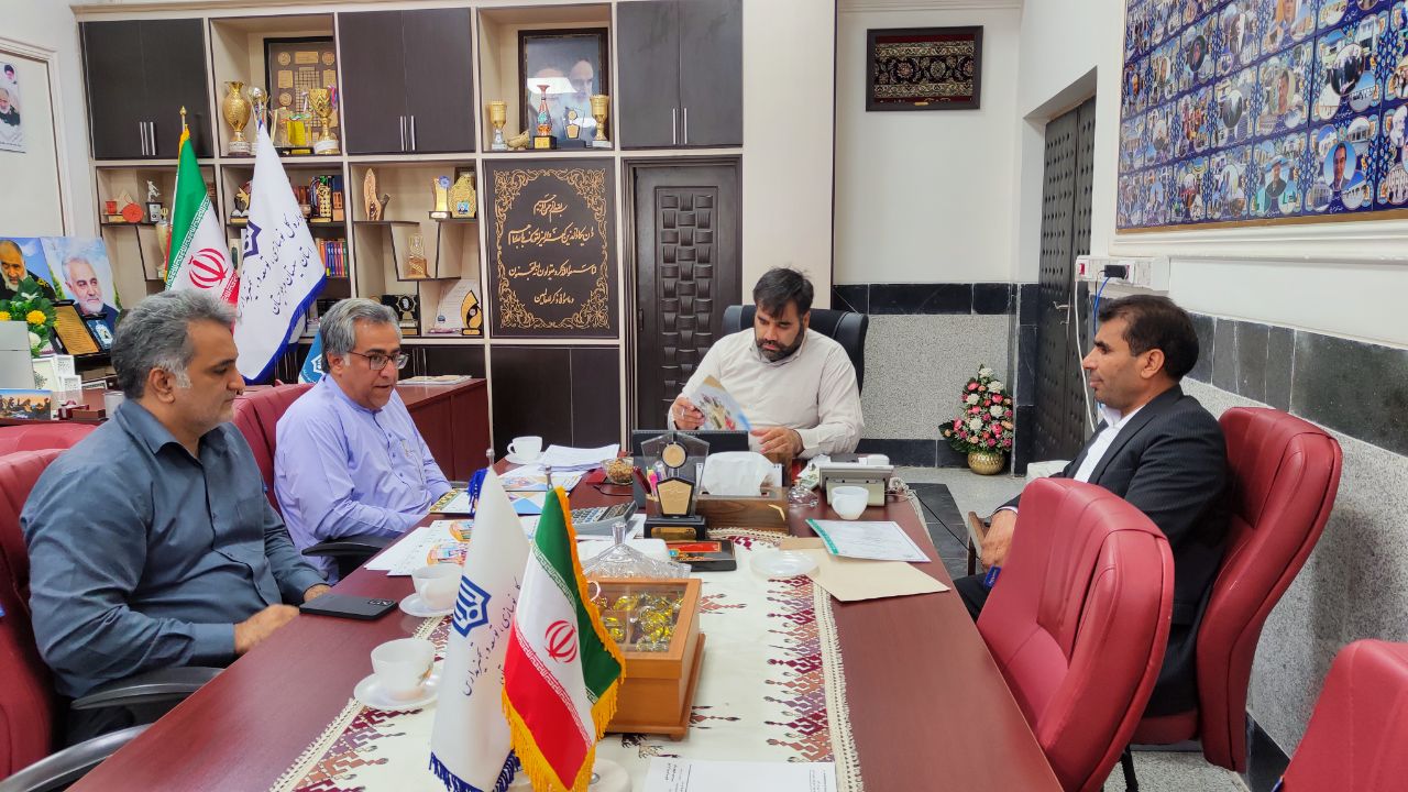 امضای دو تفاهمنامه مهم برای ساخت مدارس جدید در چابهار امضای دو تفاهمنامه مهم برای ساخت مدارس جدید در چابهار