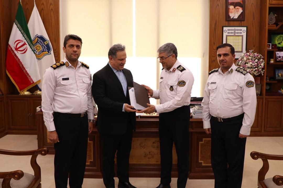 امضای تفاهمنامه شماره گذاری خودروهای منطقه آزاد سیستان