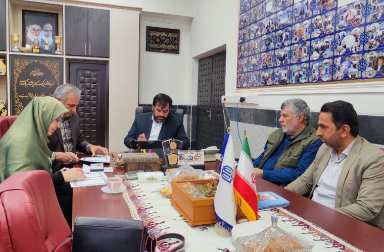 بانوی فرهنگی با فروش طلاهایش مدرسه ۳ کلاسه در سیستان و بلوچستان می سازد