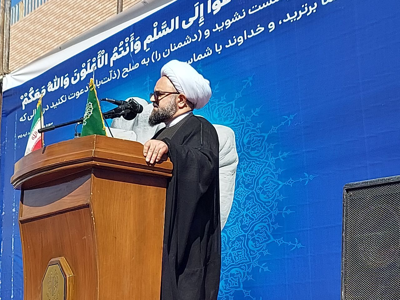 جوانان شیعه و سنی سیستان و بلوچستان دوشادوش هم زیر پرچم اسلام در دفاع از انقلاب آماده هستند